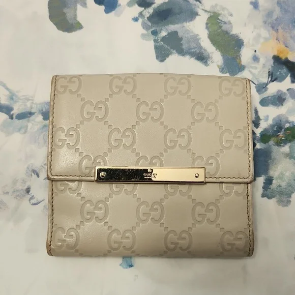 Gucci wallet key case set. Very good condition with very few callouts. - Picture 4 of 11